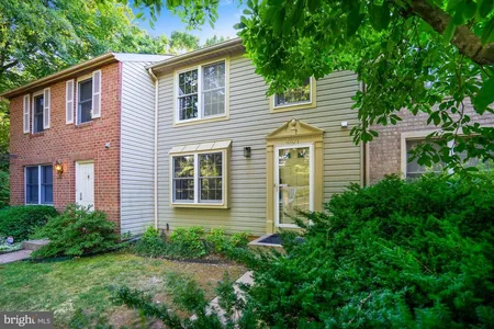 Townhouse at 7962 Pebble Brook Court, 