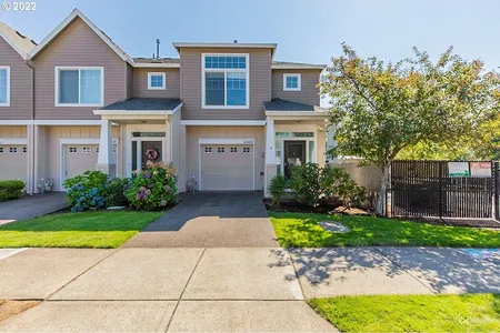 Townhouse for Sale at 20882 Sw Skiver St, Beaverton,  OR 97078