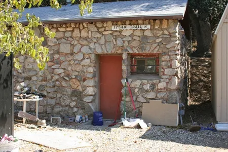 House for Sale at 17548 Trail N, Lake Hughes,  CA 93532