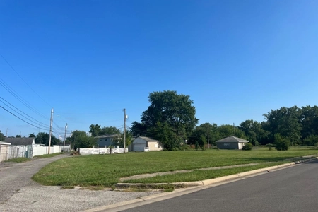 Unit for sale at 5925 Willis Avenue, Hammond, IN 46320
