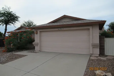 House for Sale at 10211 E Woodhaven Lane, Tucson,  AZ 85748