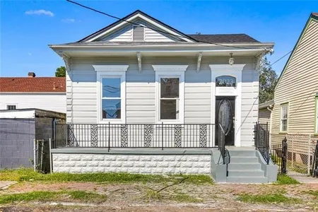 Property at 1631 North Prieur Street, 