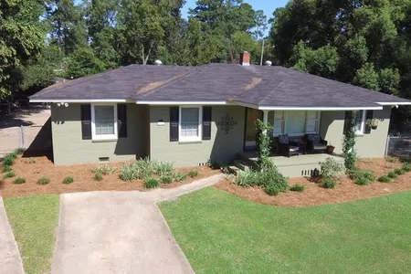 House for Sale at 907 Remington Ave., Thomasville,  GA 31792