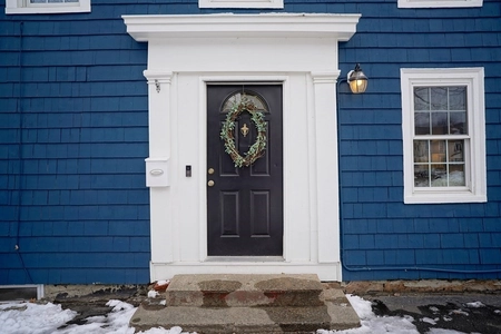142 High St, Danvers, MA