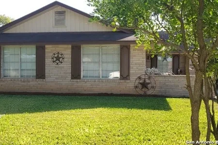 House for Sale at 148 Valley Oak Dr, Schertz,  TX 78154-2443