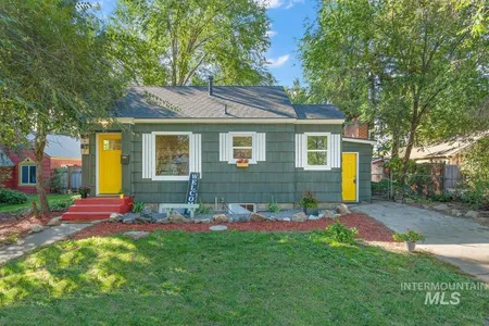 House for Sale at 2617 W Pleasanton Dr, Boise,  ID 83702