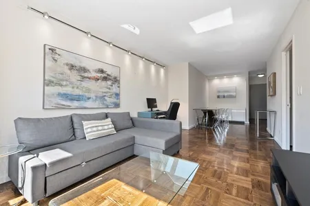 Unit for sale at 303 E 57th St #21C, Manhattan, NY 10022