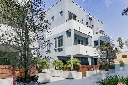 Townhouse for Sale at 13340 W Washington Blvd, Culver City,  CA 90066
