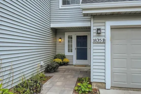 Townhouse at 1825 Terraceview Lane North, 