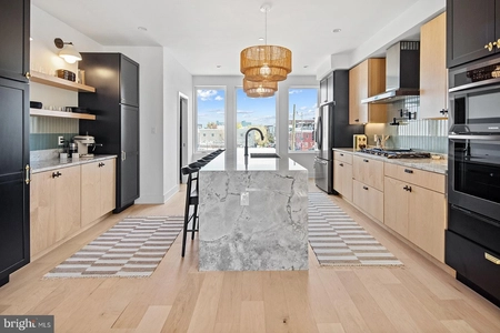 Unit for sale at 175 West Oxford Street,  19122