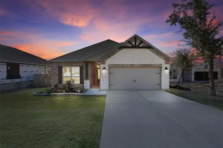 House for Sale at 220  Scenic Hills Cir, Georgetown,  TX 78628
