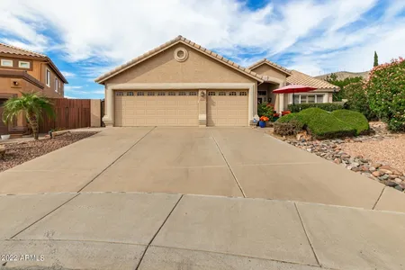 House for Sale at 1324 E Rock Wren Road, Phoenix,  AZ 85048