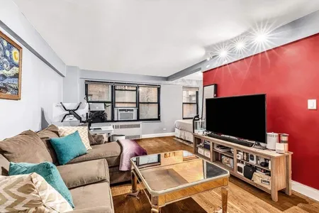 Unit for sale at 140 E 56th St #4A, Manhattan, NY 10022