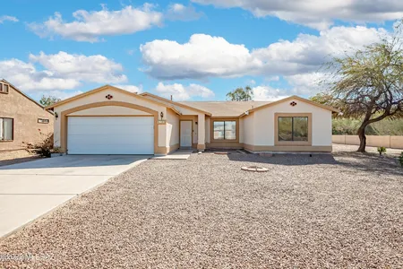 House for Sale at 1585 W Bagpipe Drive, Tucson,  AZ 85746