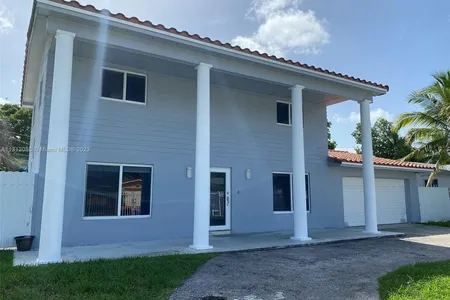 House for Sale at 17820 Sw 111th Ave, Miami,  FL 33157