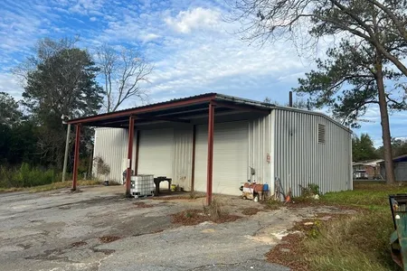 Commercial for Sale at 1300 7th Ave Ne, Cairo,  GA 39828
