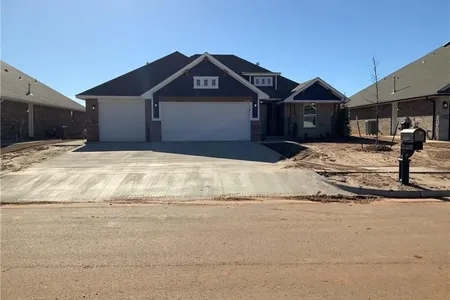 Unit for sale at 2433 Creek Side Circle, Moore, OK 73160