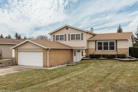 Unit for sale at 1121 Timber Lane, Darien, IL 60561
