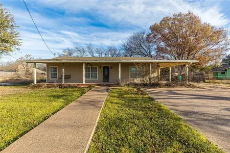 House for Sale at 109 E Frost Street, Waco,  TX 76705