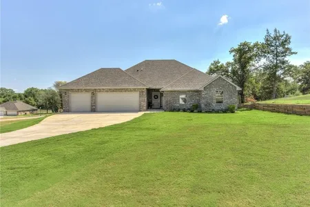 House for Sale at 9556 Country Side Lane, Guthrie,  OK 73044