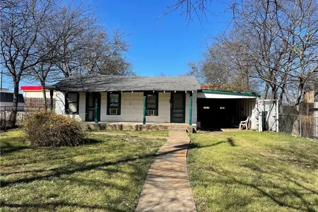 House for Sale at 601 N 3rd Street, Mcgregor,  TX 76657