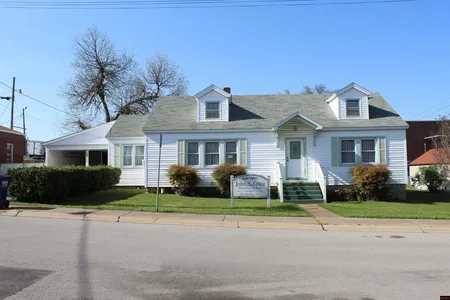 Unit for sale at 107 East 5th Street, Mountain Home, AR 72653