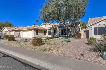 House for Sale at 1432 W South Fork Drive, Phoenix,  AZ 85045