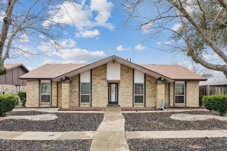 House for Sale at 7022 Cloverglen Drive, Dallas,  TX 75249