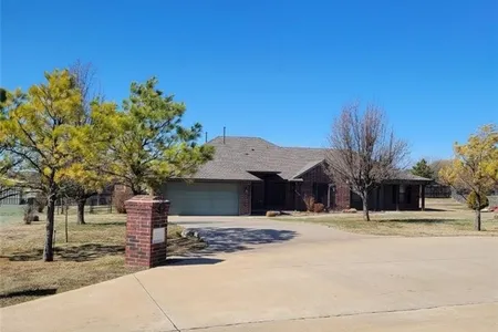 House for Sale at 2559 Wagon Train Circle, Piedmont,  OK 73078