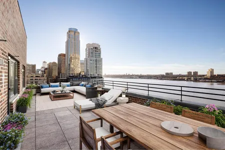 Unit for sale at 11 Riverside Dr #PH17EFW, Manhattan, NY 10023