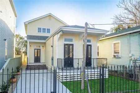 Unit for sale at 7716 Forshey Street, New Orleans, LA 70125