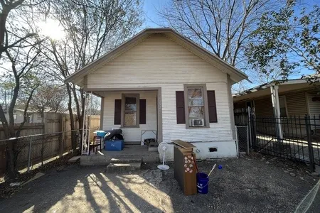 House for Sale at 1232 Leal St, San Antonio,  TX 78207-2104