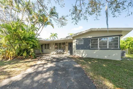 House for Sale at 27 Ne 18th St, Homestead,  FL 33030