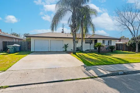 House for Sale at 1483 Acacia Drive, Sanger,  CA 93657-2339