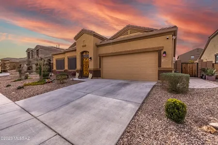 House for Sale at 9425 W Lone Cougar Way, Marana,  AZ 85653