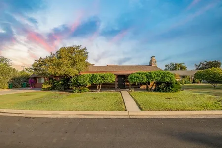 House for Sale at 5171 E Grant Avenue, Fresno,  CA 93727-3111