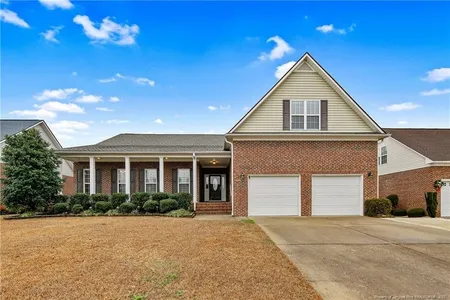 Unit for sale at 3645 Heatherbrooke Drive, Fayetteville, NC 28306