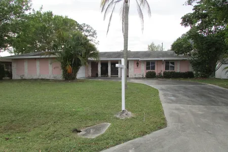 Unit for sale at 188 Northeast Caprona Avenue, Port Saint Lucie, FL 34983