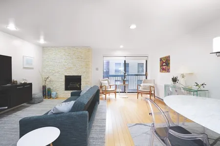 Unit for sale at 7 E 35th St #8A, Manhattan, NY 10016
