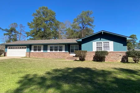 Unit for sale at 509 Inlet Road, Eufaula, AL 36027