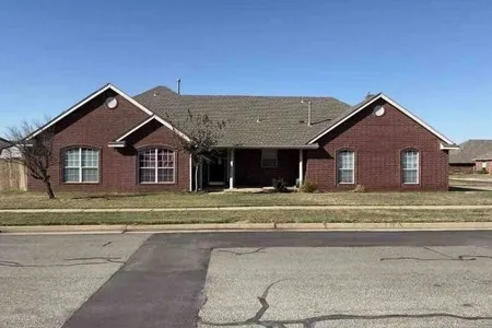 House for Sale at 7500 Nw 133rd St, Oklahoma City,  OK 73142