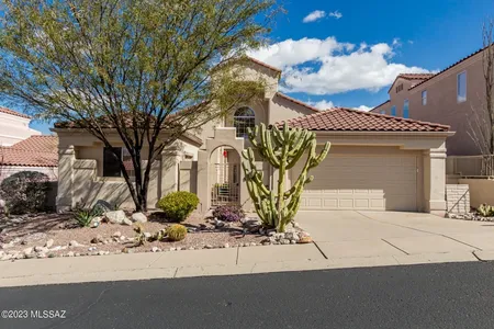 House for Sale at 9926 N Bighorn Butte Drive, Tucson,  AZ 85737