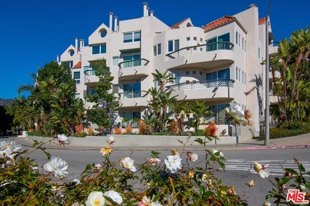 Condo for Sale at 15425 Antioch St #102, Pacific Palisades,  CA 90272