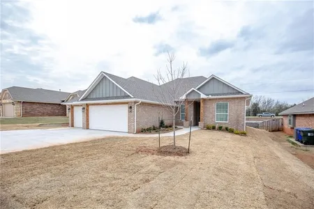 House for Sale at 3208 Valley Hollow, Norman,  OK 73071