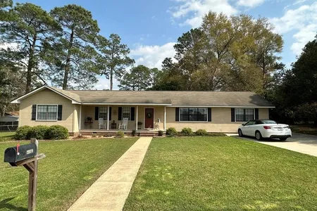 House for Sale at 2810 Leanne Dr, Tifton,  GA 31793