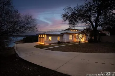 House for Sale at 1025 Barbara Dr, Canyon Lake,  TX 78133-5243