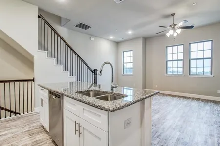 Townhouse for Sale at 1471 Perrin Lane, Farmers Branch,  TX 75234