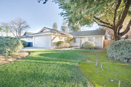 House for Sale at 943 E Santa Rosa Street, Reedley,  CA 93654
