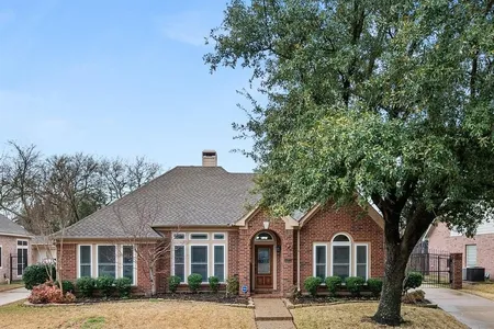 House for Sale at 1001 Muirfield Drive, Mansfield,  TX 76063
