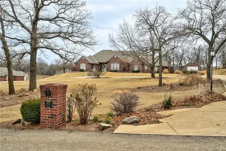 House for Sale at 1821 Pin Oak Drive, Chandler,  OK 74834